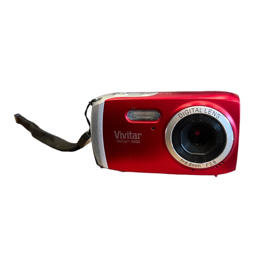 Red‎ Vivitar Vivicam X020 Digital Camera With 4GB SanDisk SDHC Card - For Parts